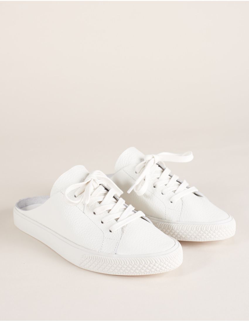 tenis branco via mia