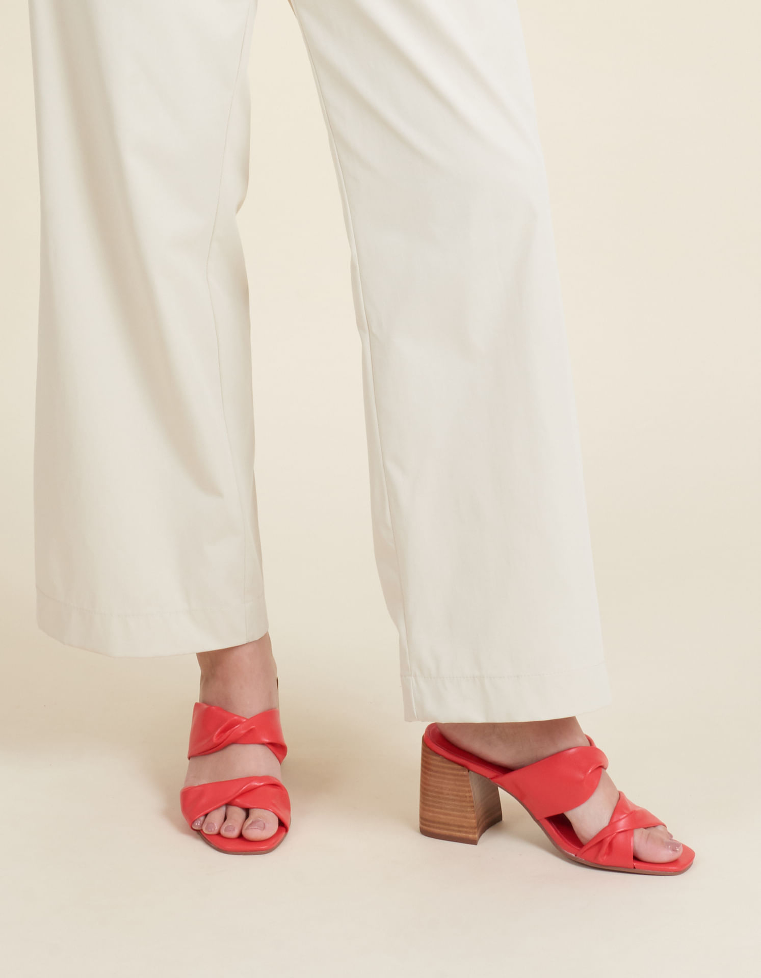 Sandália Média Soft Estilo Tamanco Tiras Torcidas E Salto Fachetes - Melancia