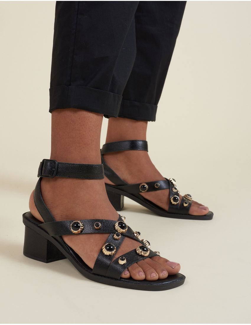 001002001880001_1-SM-0365