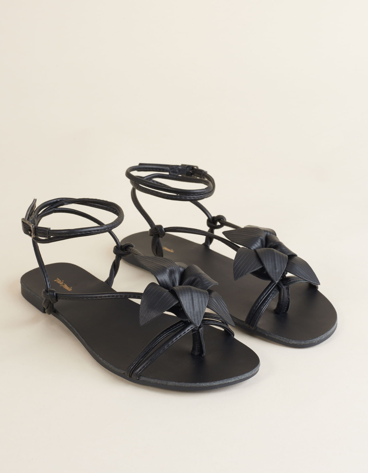 Rasteira Soft Flor de Couro - Preto