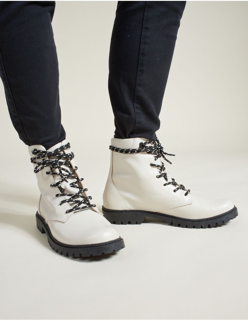 001000101170004_2-BT-0421