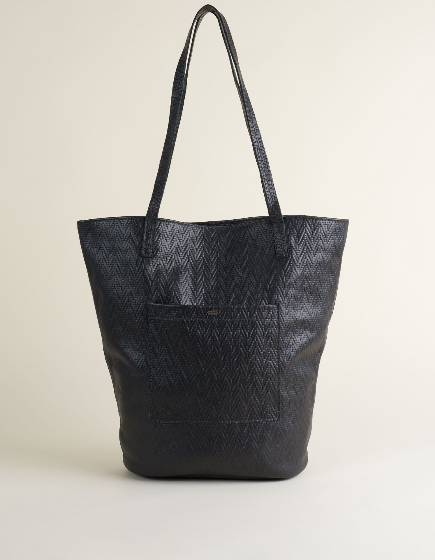 Bolsa Grande Em Couro Com Textura Ráfia - Preto