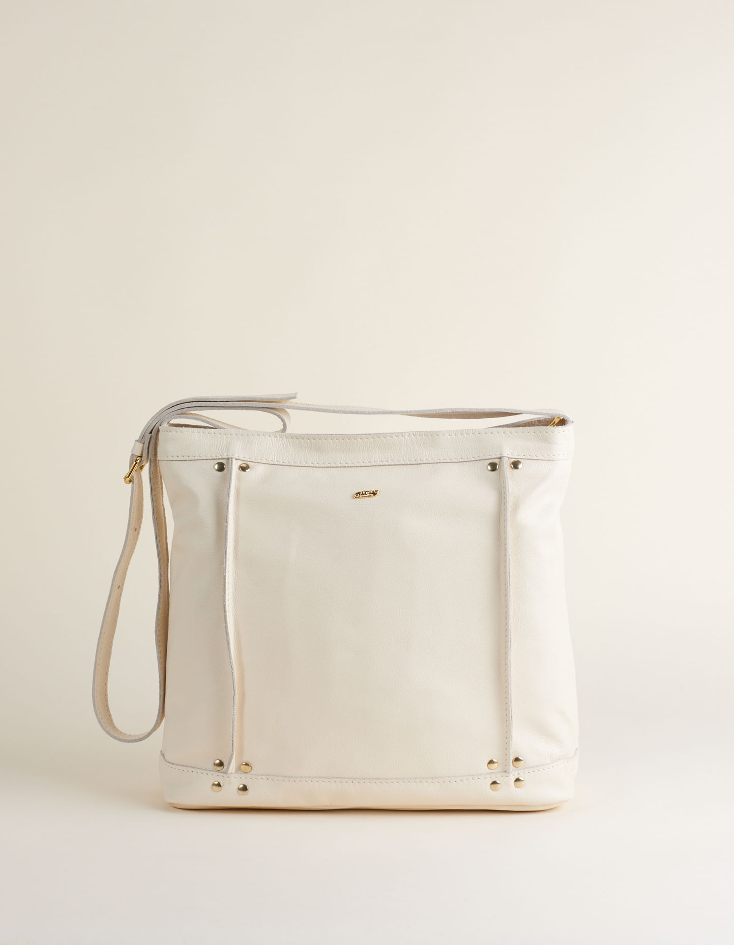 Bolsa Grande Couro Detalhes De Metal - Off White