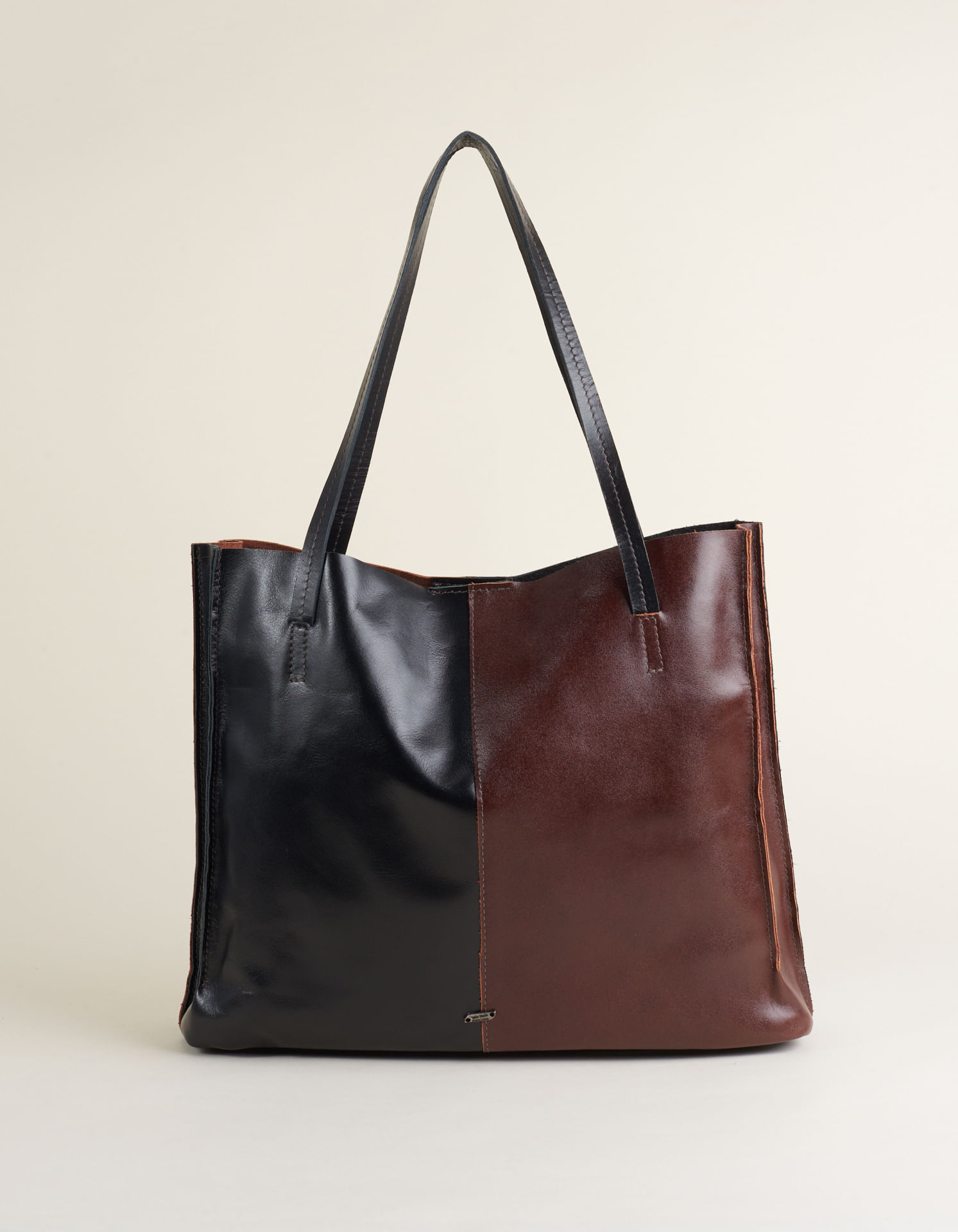 Bolsa Grande Couro Encerado - Preto
