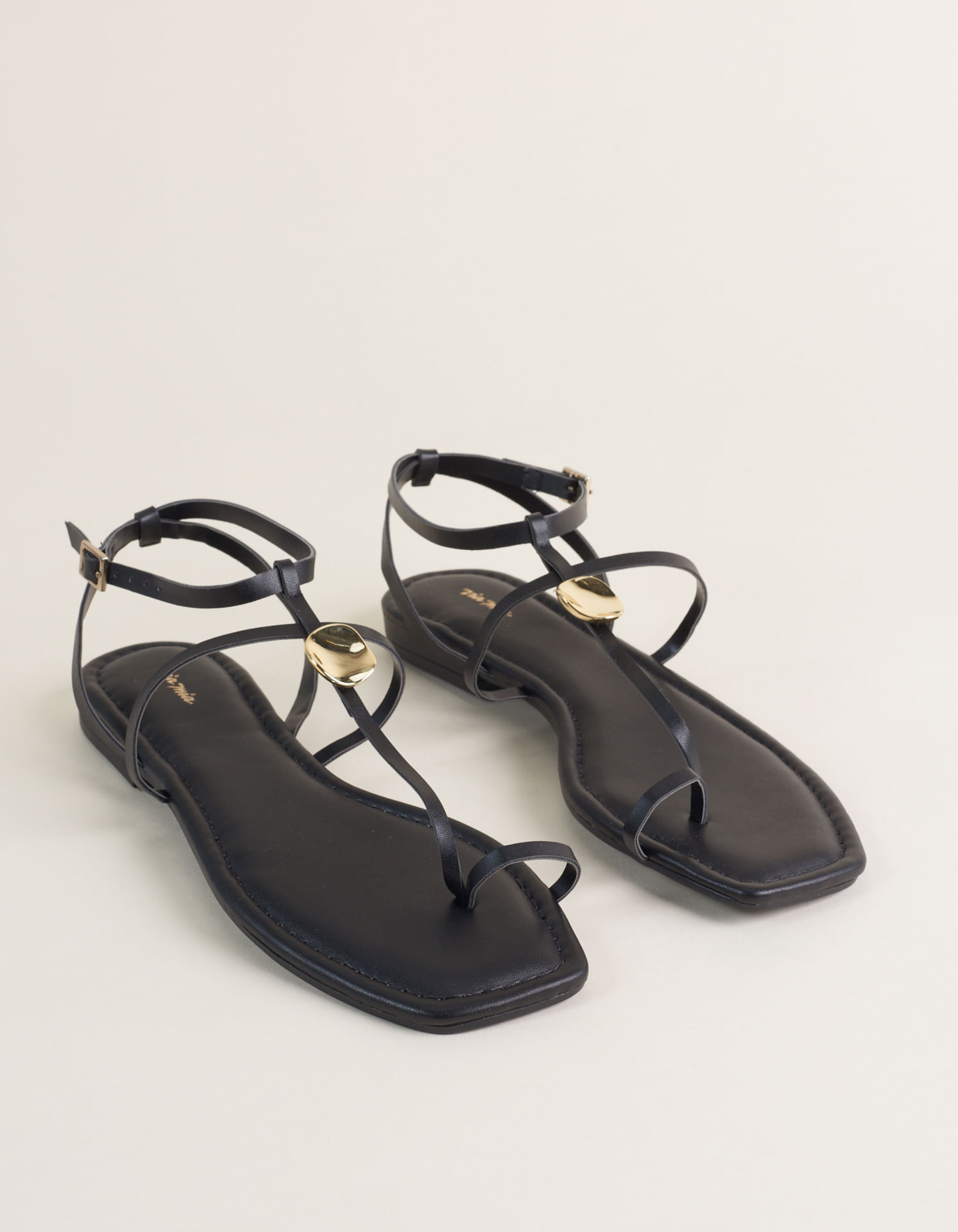 Rasteira Soft Com Detalhe Orgânico - Preto