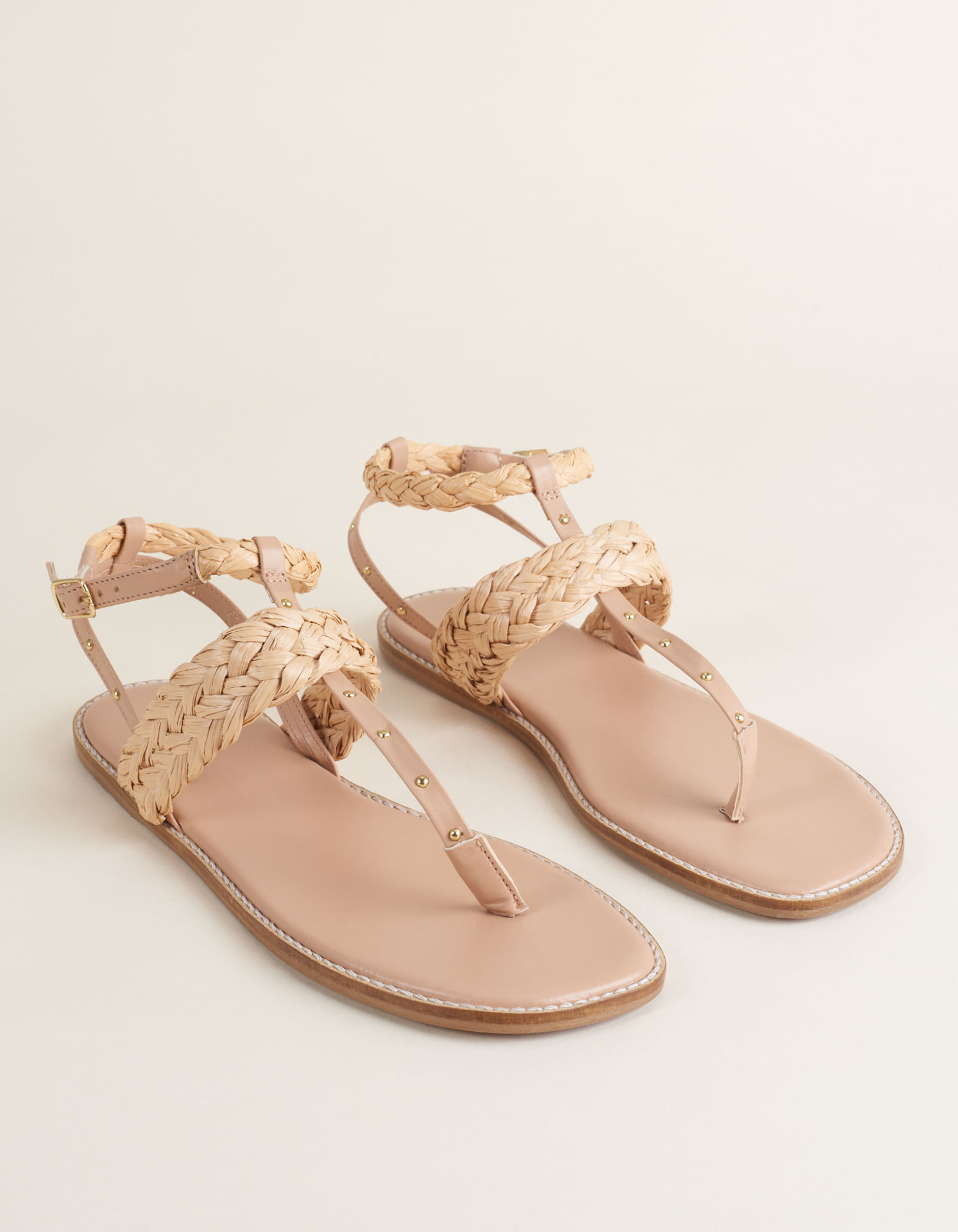 Rasteira Soft Com Detalhes Em Palha - Caramelo