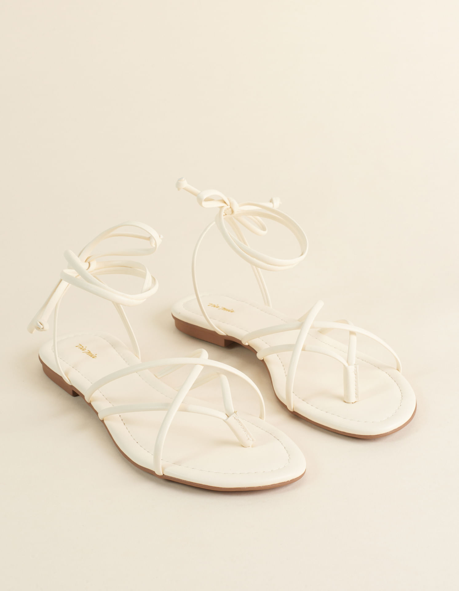 Rasteira Soft Com Tiras Cruzadas E Amarração - Off White