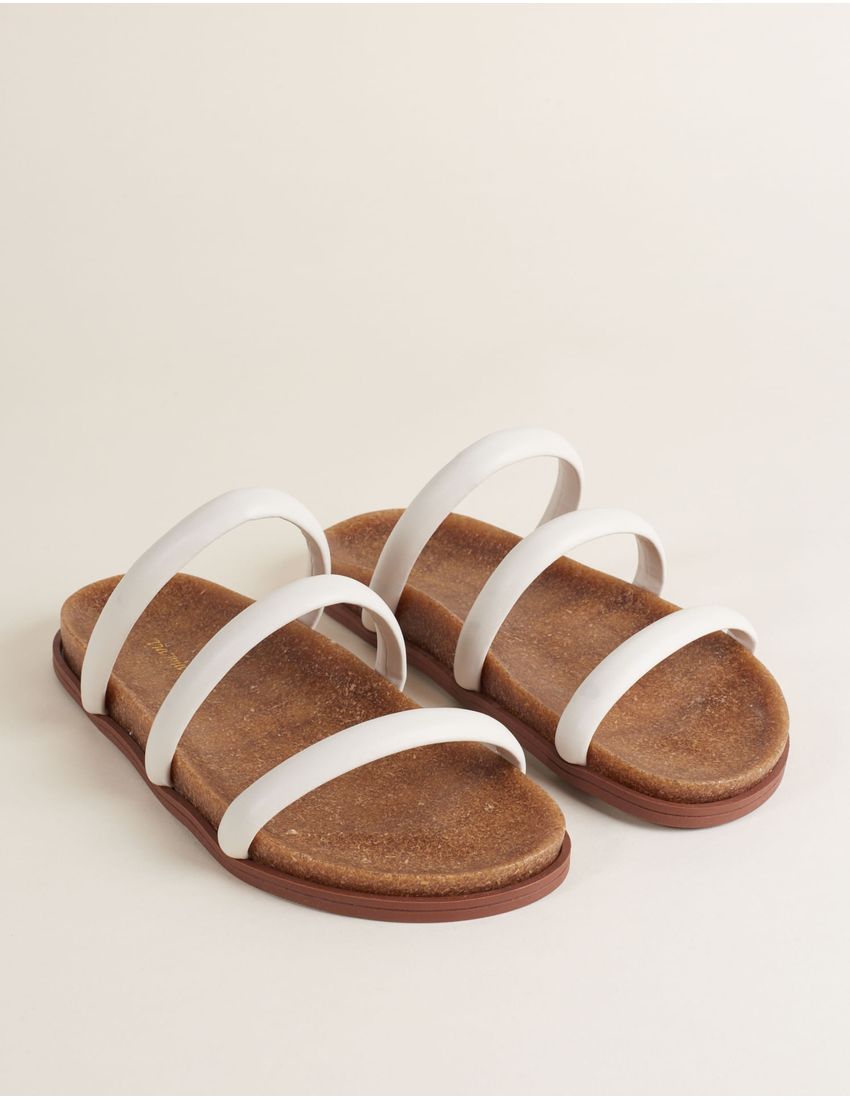 001001104630004_3-RT-1319