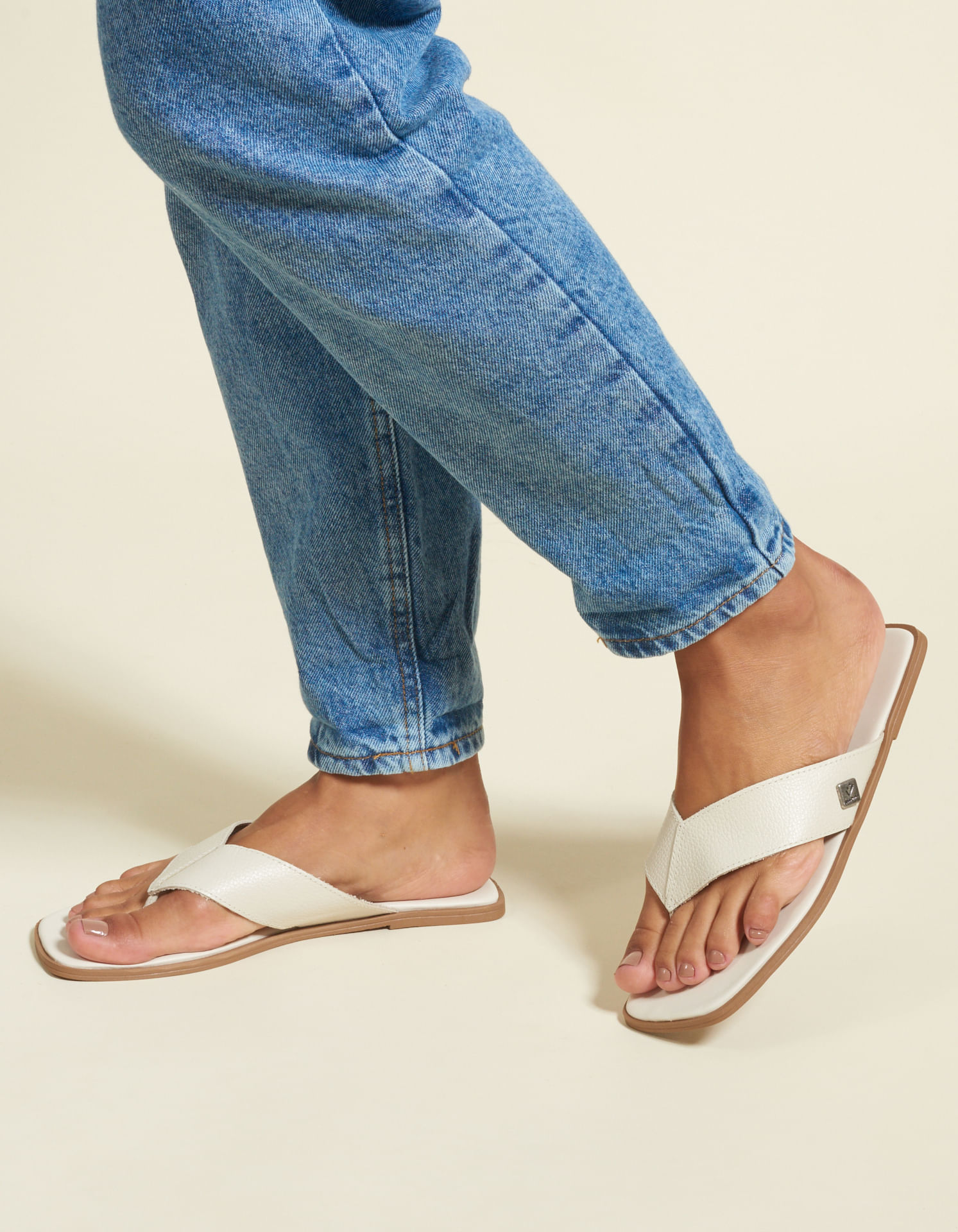 Rasteira Chinelo Couro - Off White