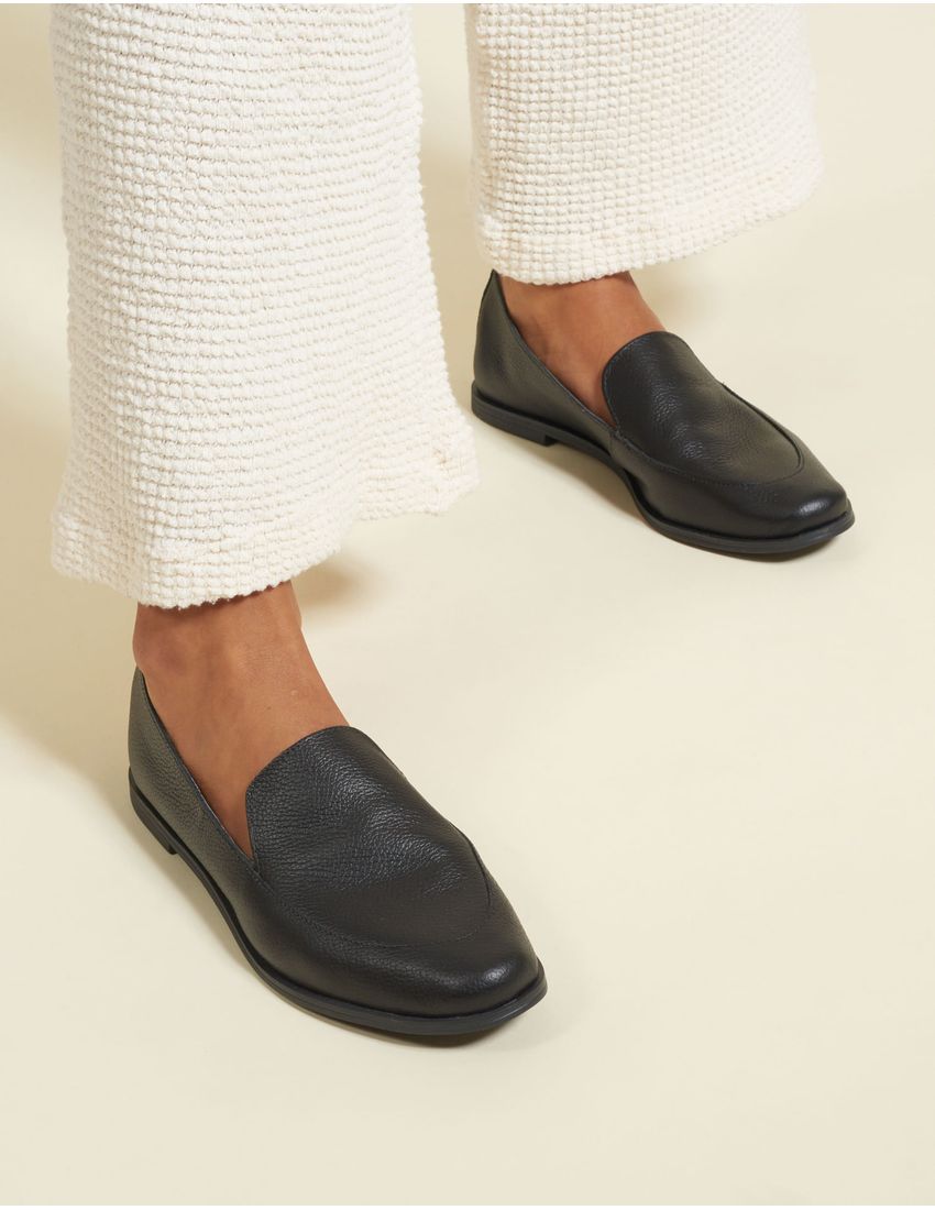 001000401430001_1-MC-0483