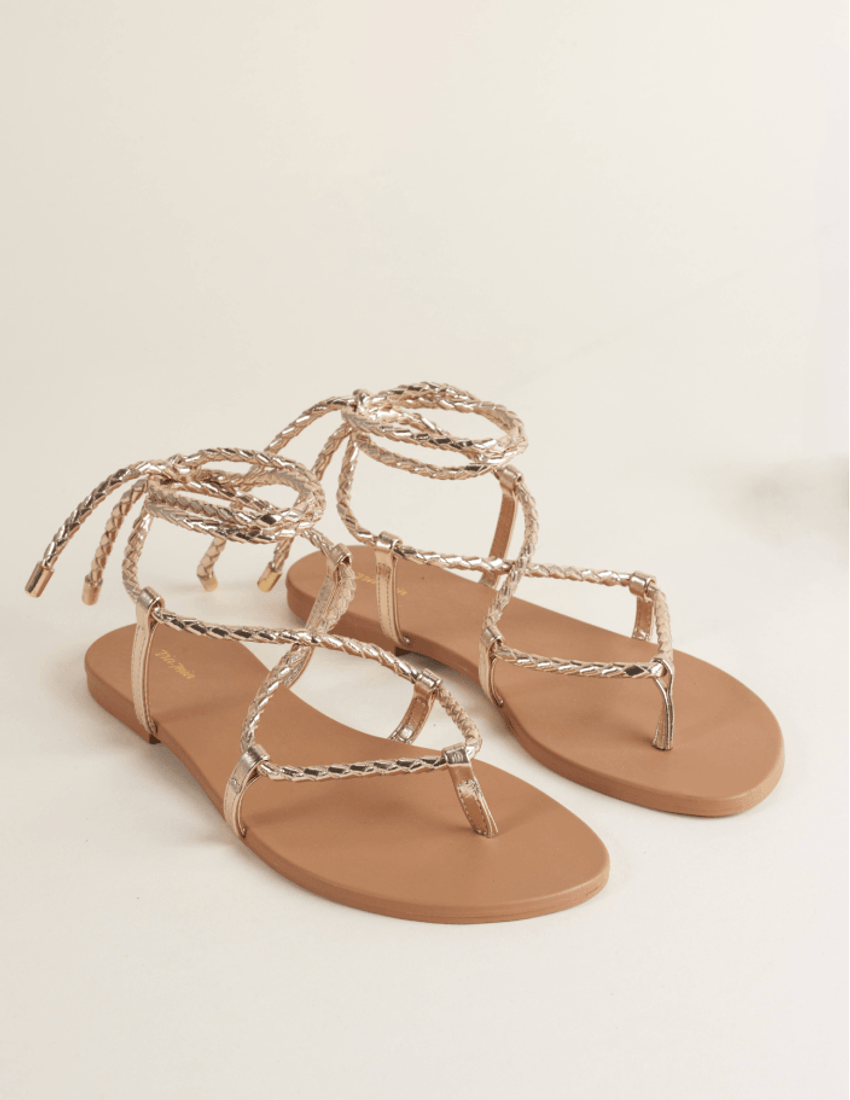 Collab-Leticia-Spiller-Rasteira-Trancas-Metalizadas-na-cor-Ouro-Light