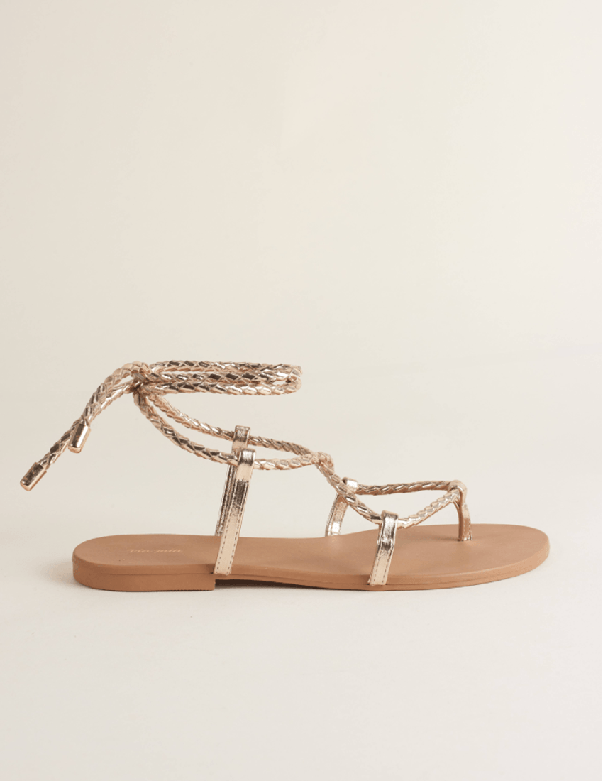 Collab-Leticia-Spiller-Rasteira-Trancas-Metalizadas-na-cor-Ouro-Light