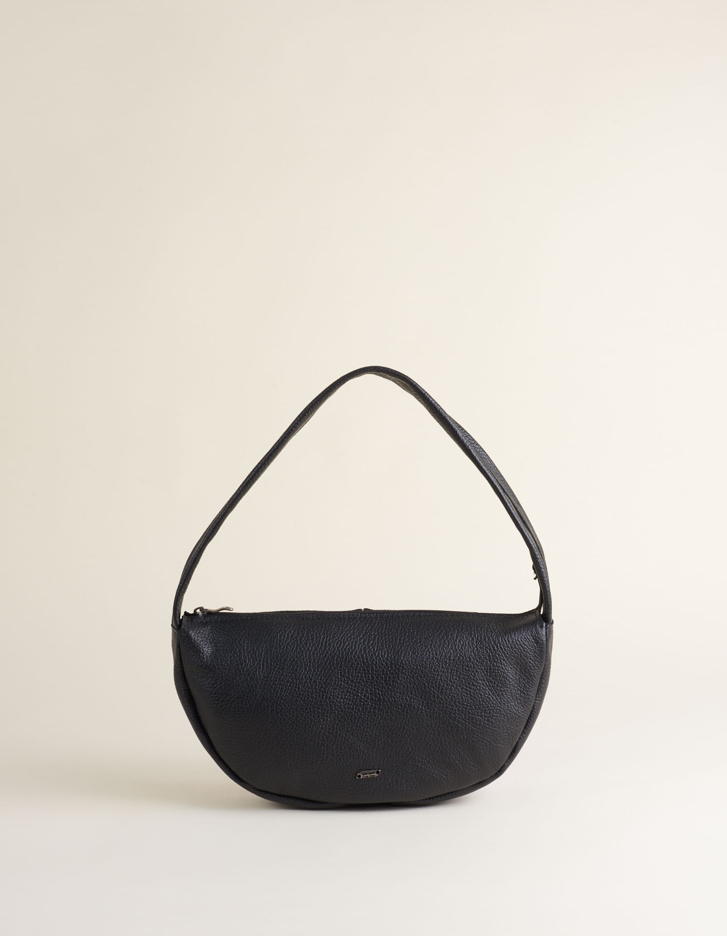 Bolsa Pequena Baguete Arredondada - Preto