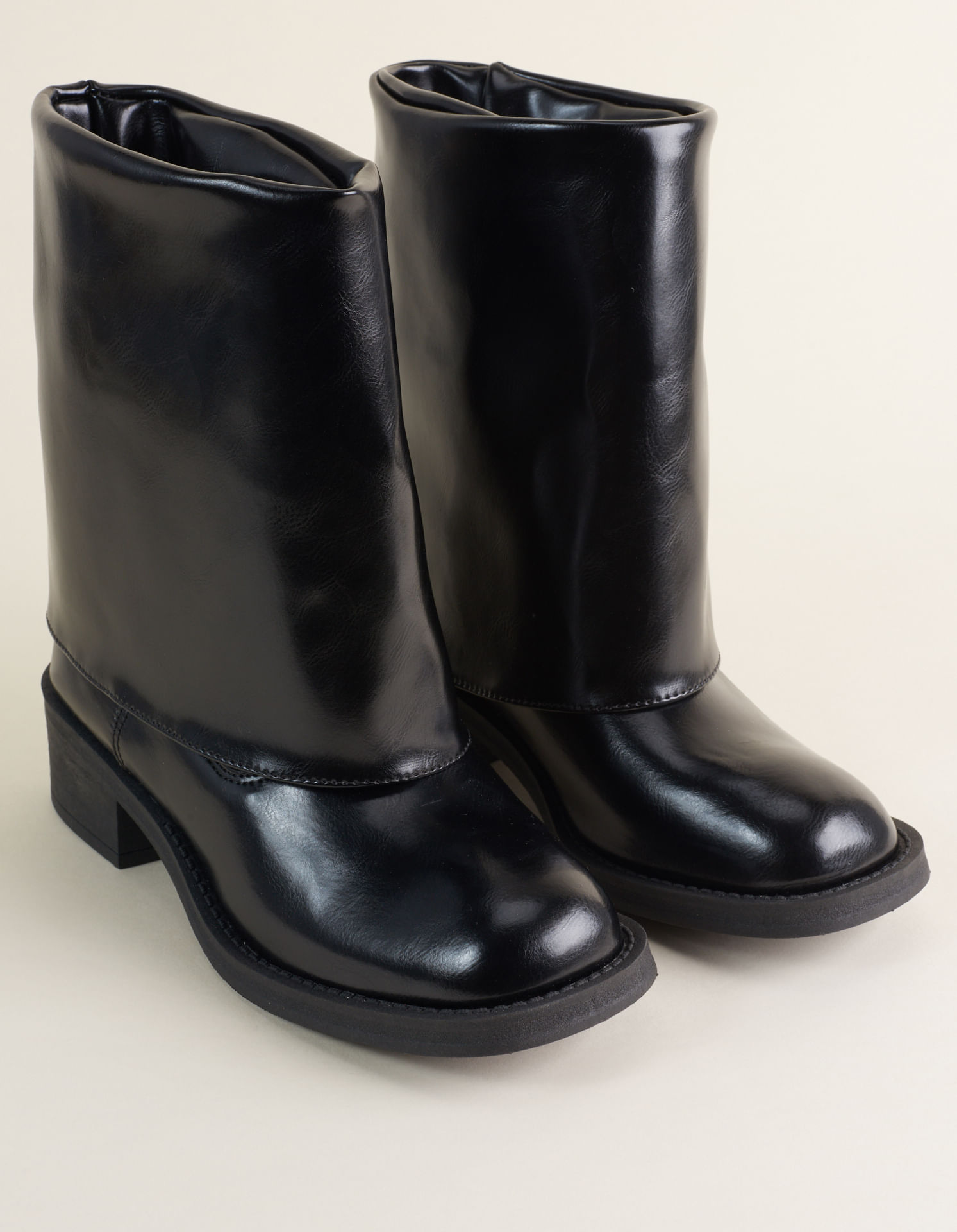 Bota Cano Médio Soft Encerado - Preto