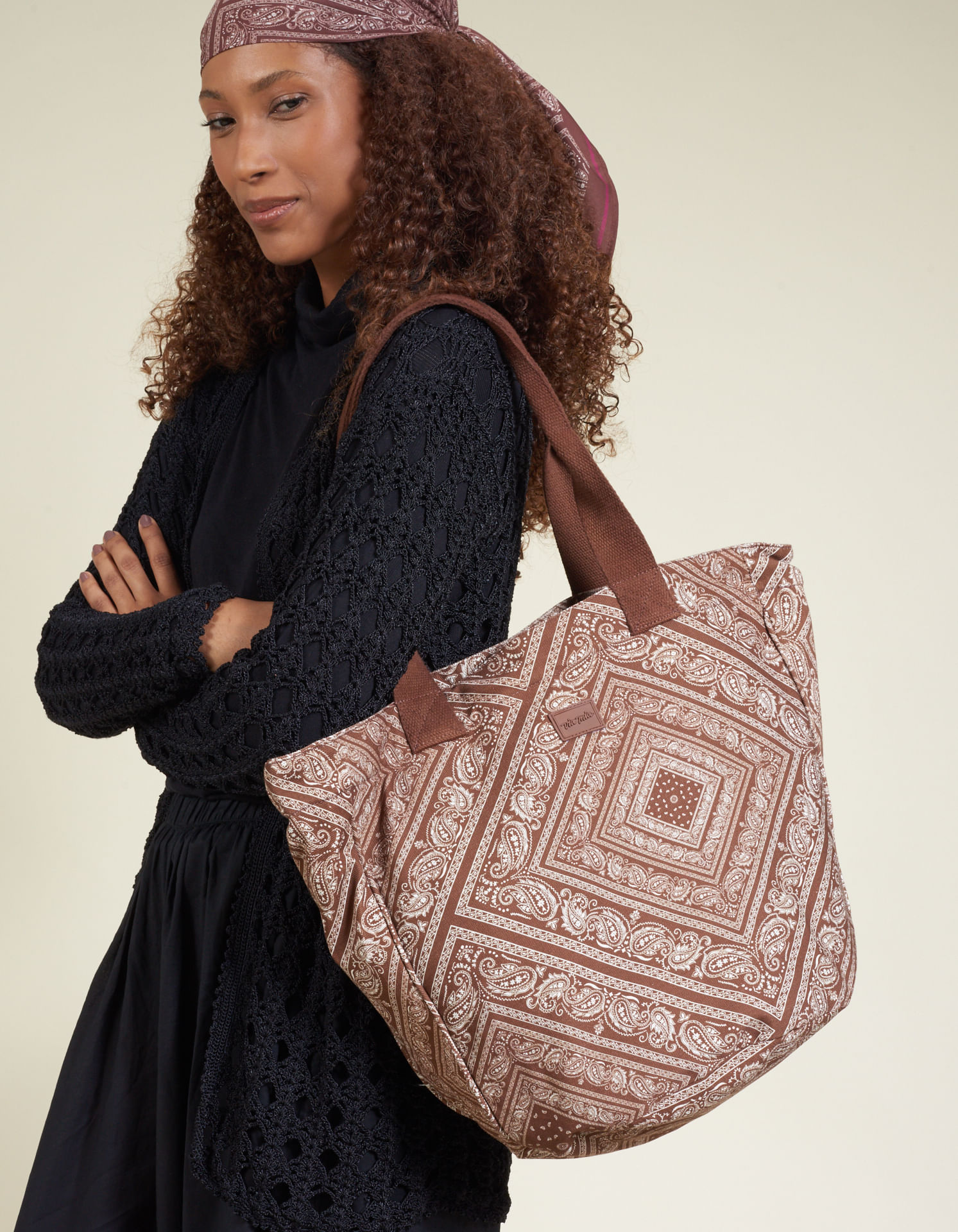 Bolsa Em Lona Com Estampa Paisley - Cafe