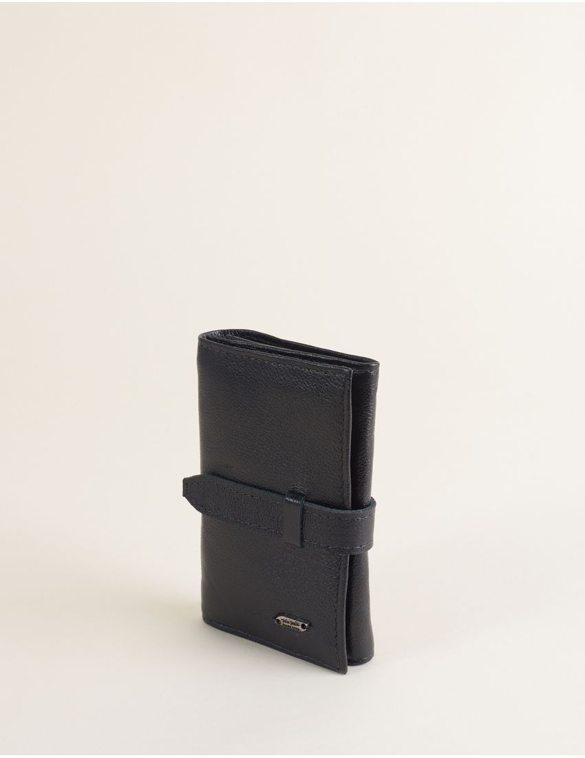 003001901100001_2-CA-0528