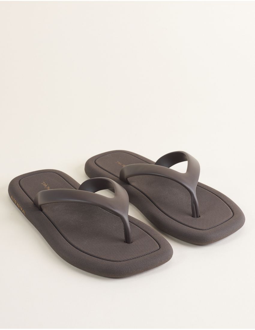 001001105240011_2-RT-1381