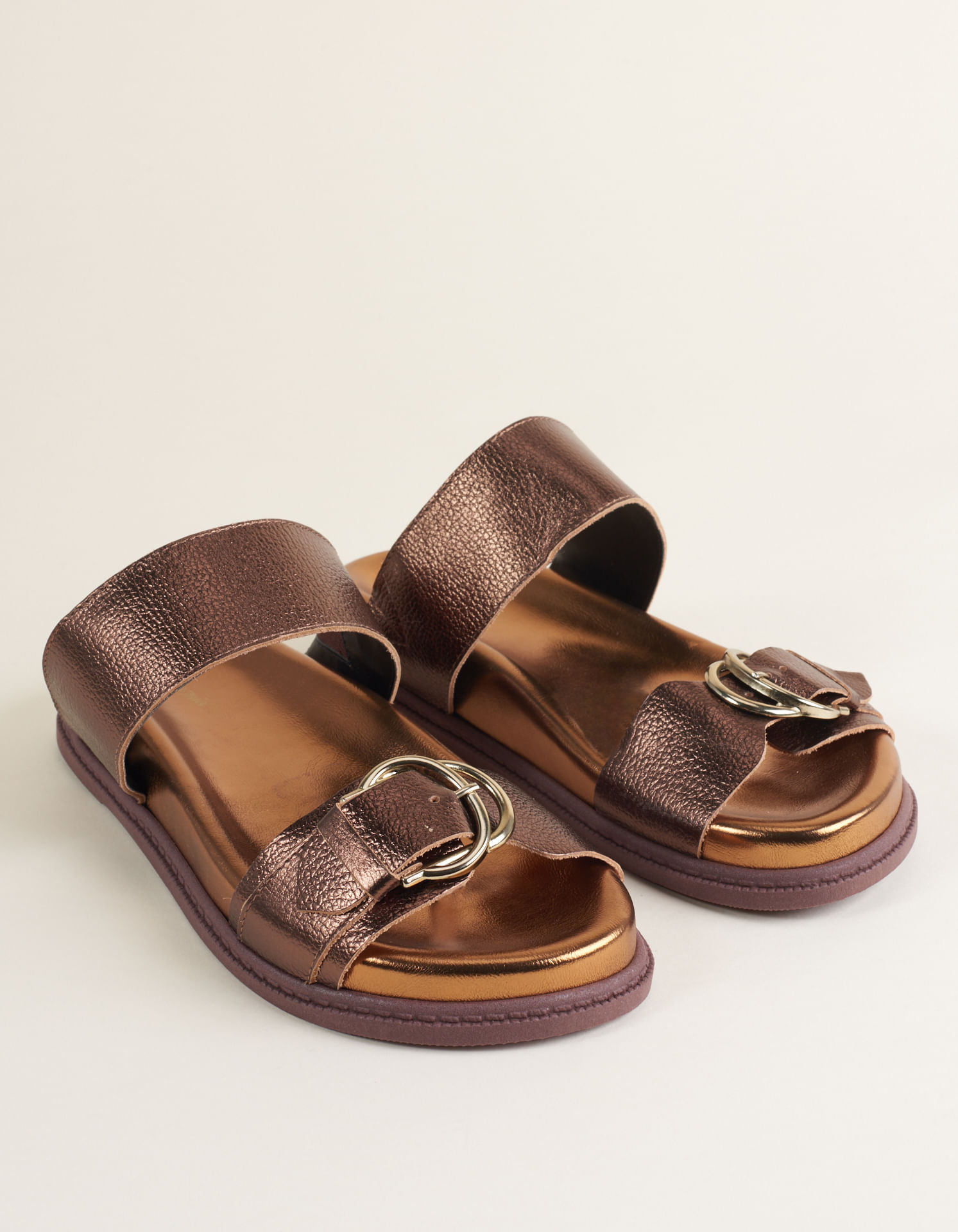 Papete Em Couro Metalizado Com Fivela E Velcro - Bronze