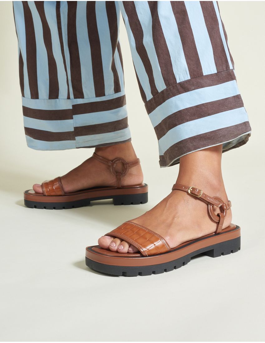 001000902640006_1-PT-0657