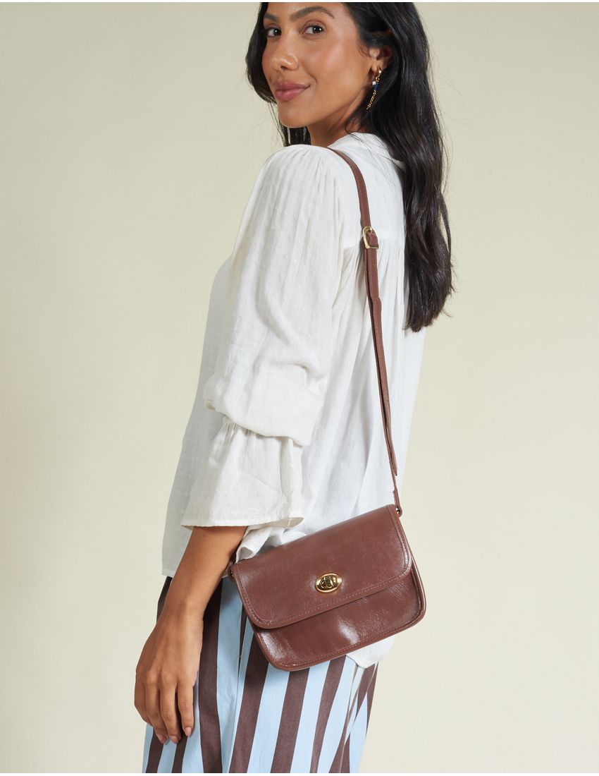 002003001560011_1-BP-0145