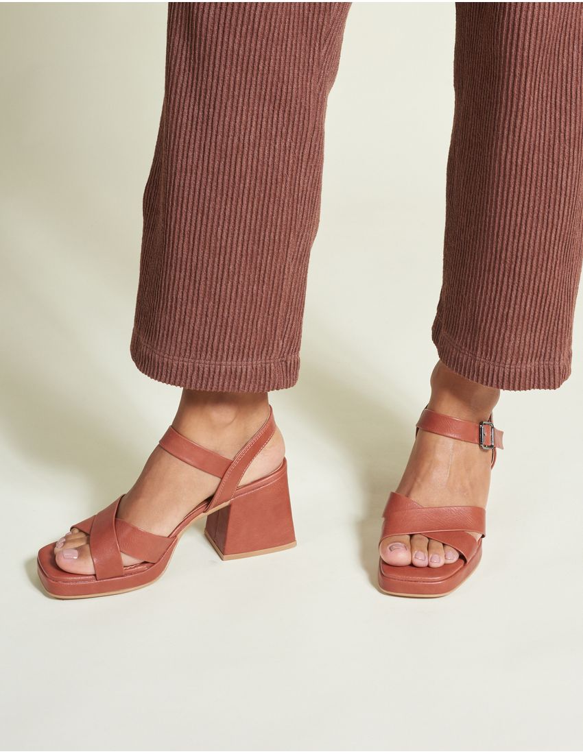 001002101130006_1-SA-0327