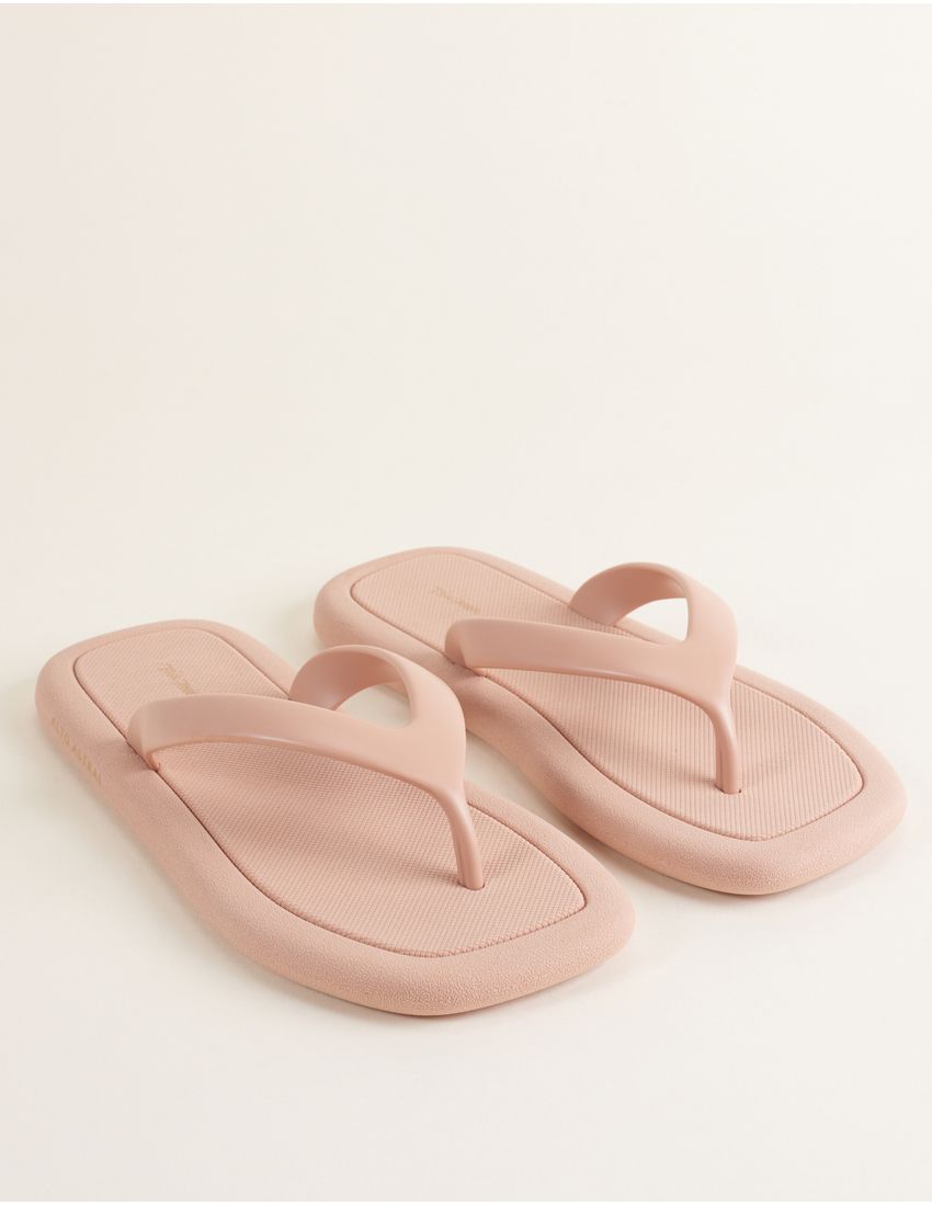 001001105240022_2-RT-1381