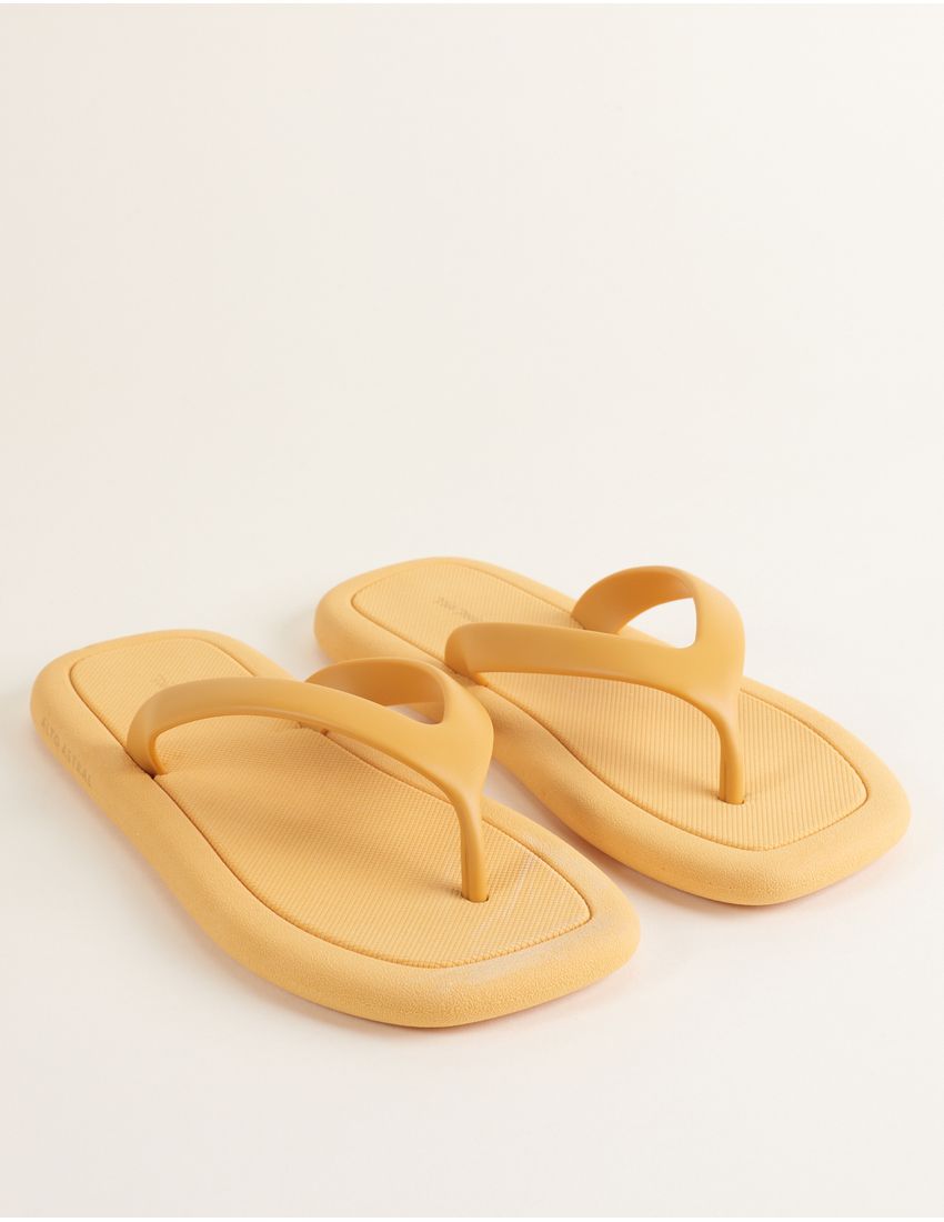 001001105240002_2-RT-1381