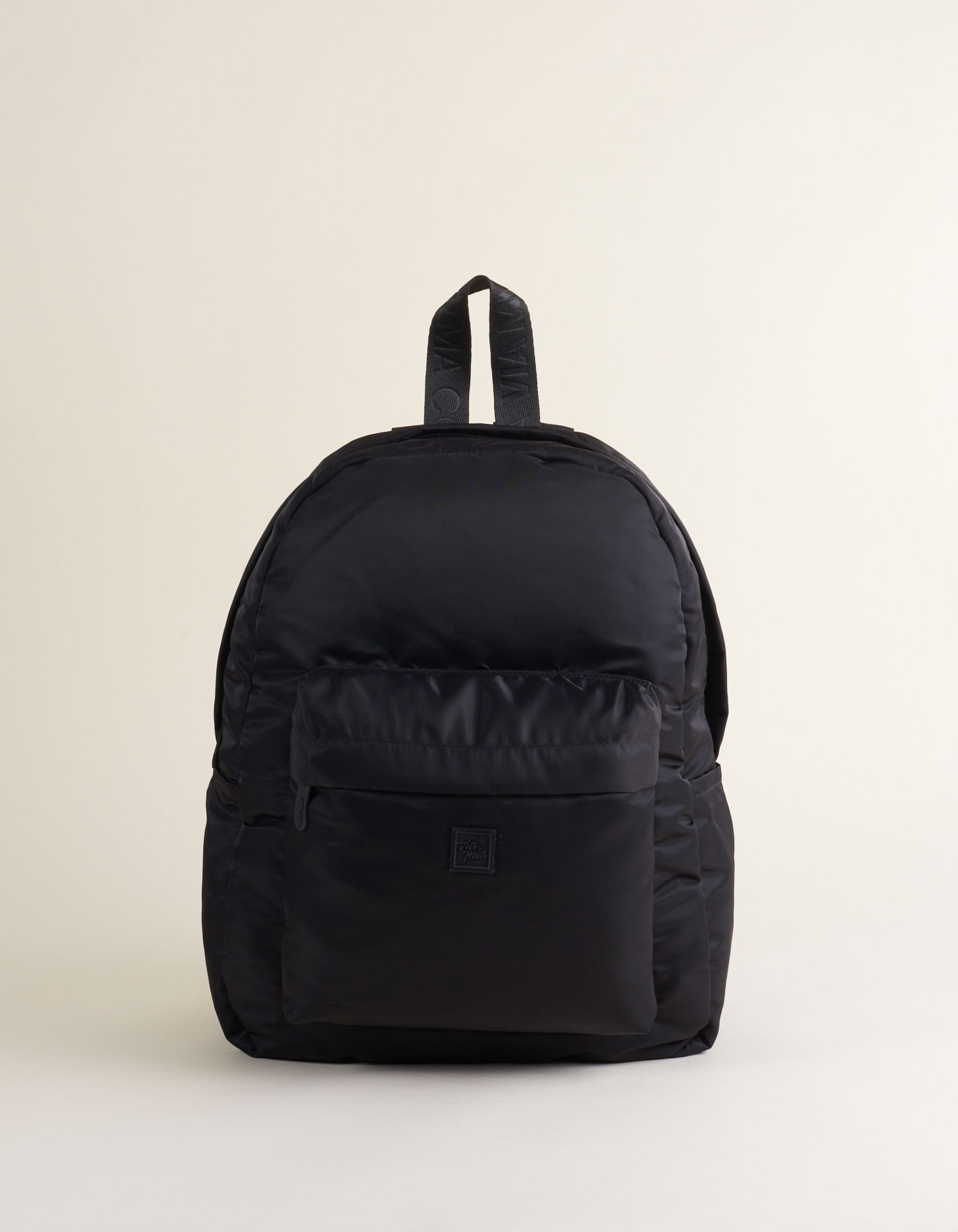 Mochila Em Nylon Com Alça Acolchoadas - Preto