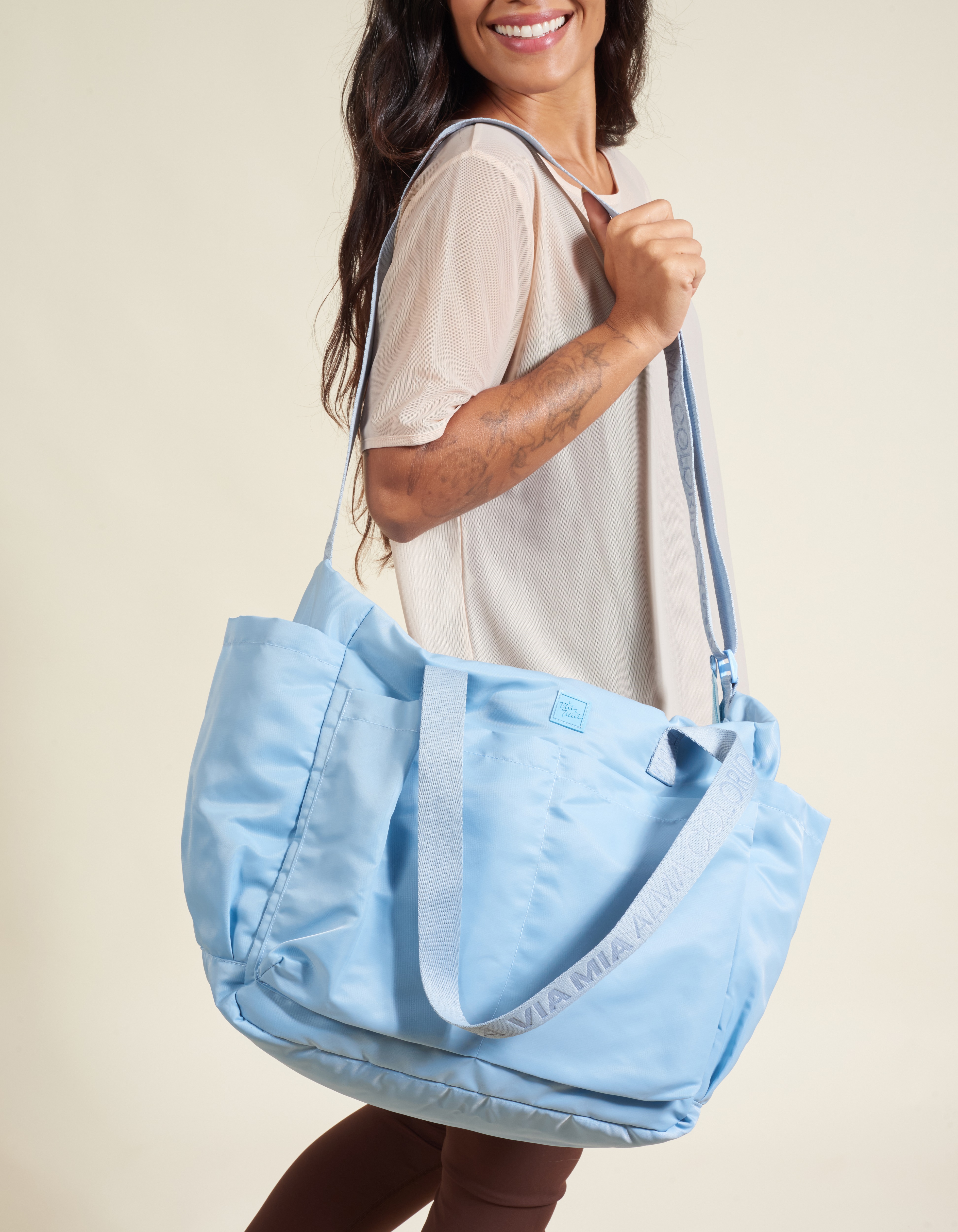 Mala Em Nylon Com Bolsos E Alça De Encaixe - Jeans
