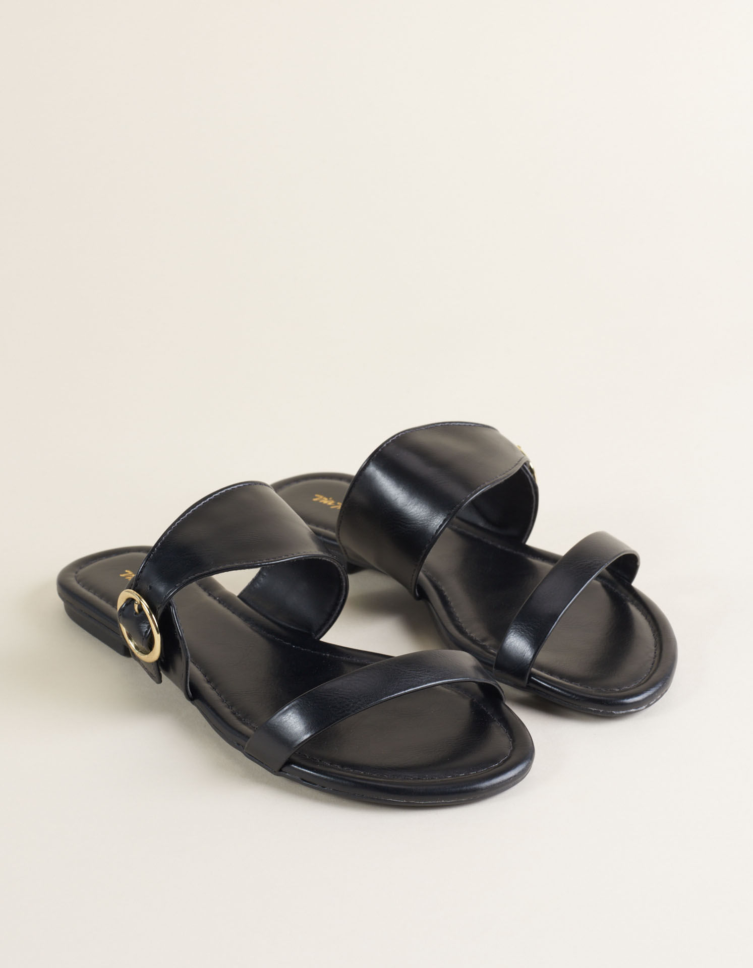 Rasteira Soft Com Tiras E Fivela - Preto