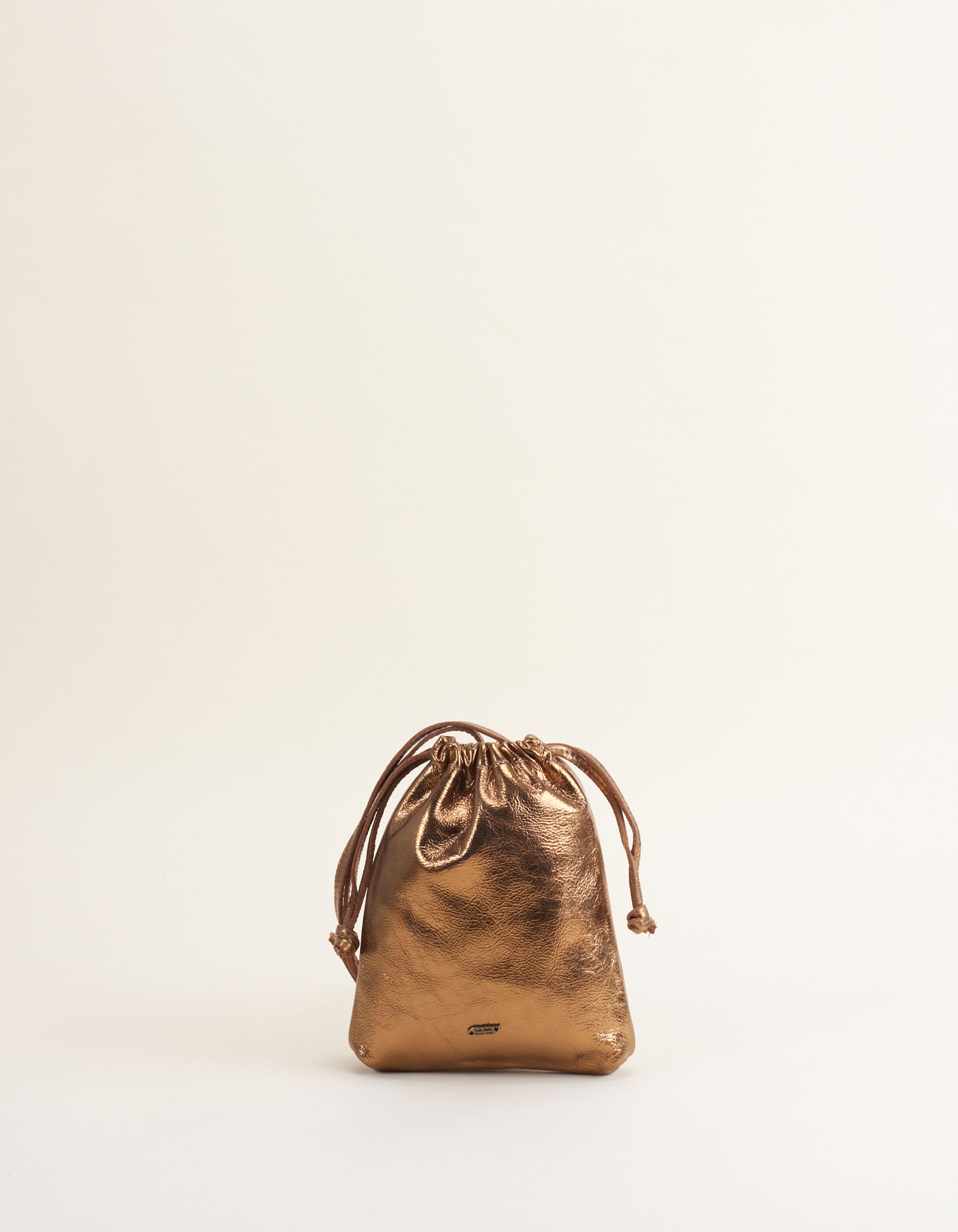 Bolsa Saco Em Couro Com Enforques - Bronze